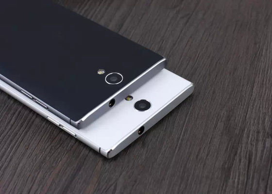 5 インチの人間の特徴をもつ Smartphones は、5 インチ 8Mp Camea MTK6592 1G の Ram 16G Rom WP9 が付いている Smartphones を表示します