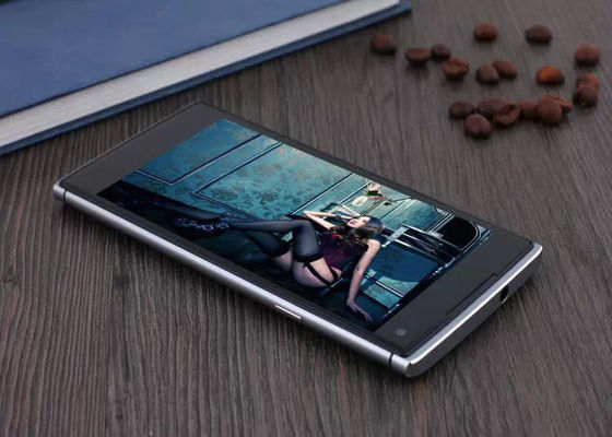 5 インチの人間の特徴をもつ Smartphones は、5 インチ 8Mp Camea MTK6592 1G の Ram 16G Rom WP9 が付いている Smartphones を表示します